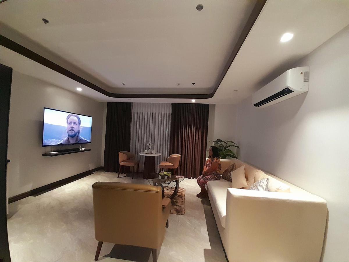 One Euphoria Prime Suite Hotel 앙헬레스 외부 사진